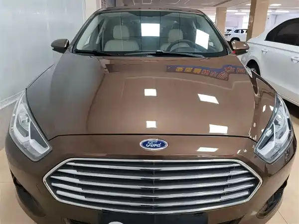 Ford Escort 2015