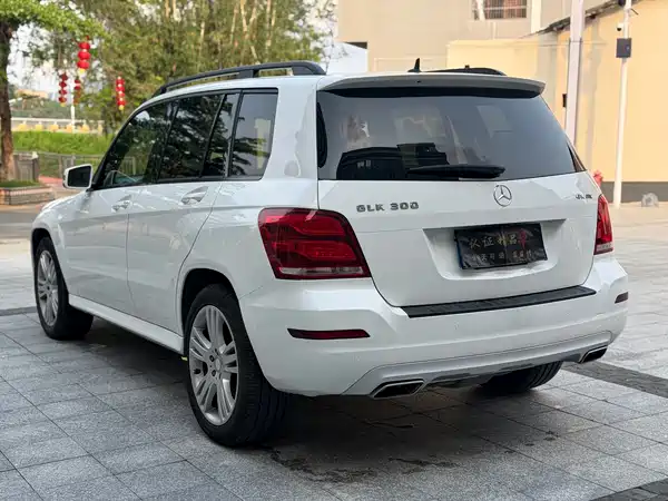 Mercedes-Benz GLK-Class 2012