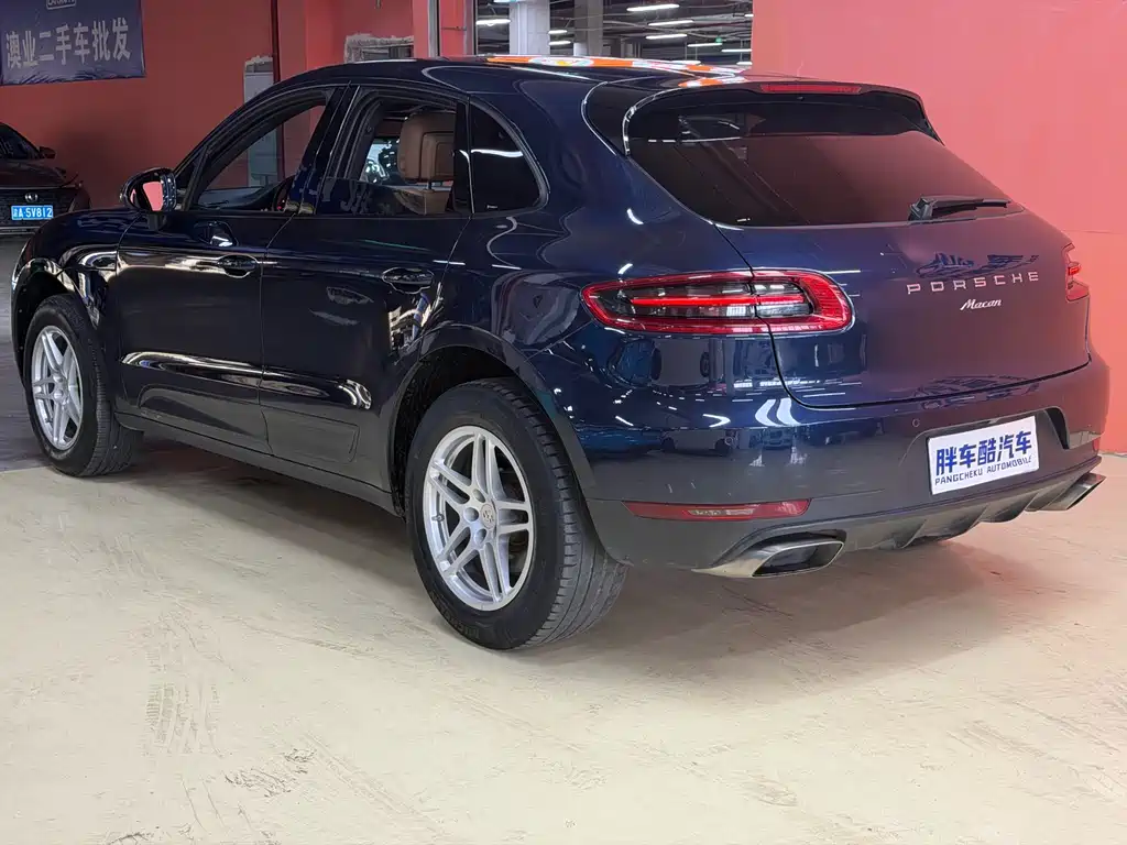 Porsche Macan 2016 — фото 16