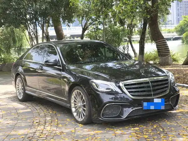 Mercedes-Benz S-Class 2012