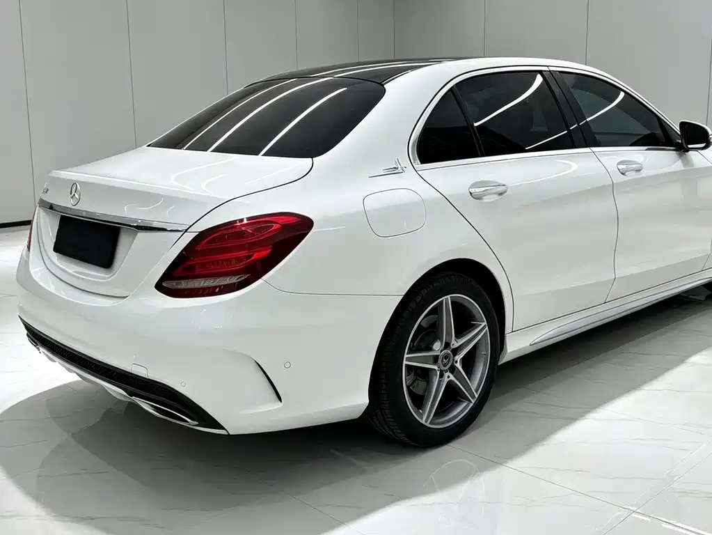 Mercedes-Benz C-Class 2018 — фото 10