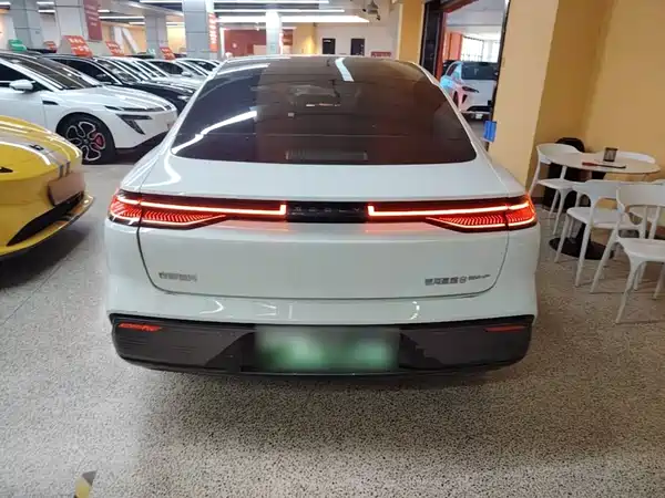 Geely Galaxy Starshine 8 2025
