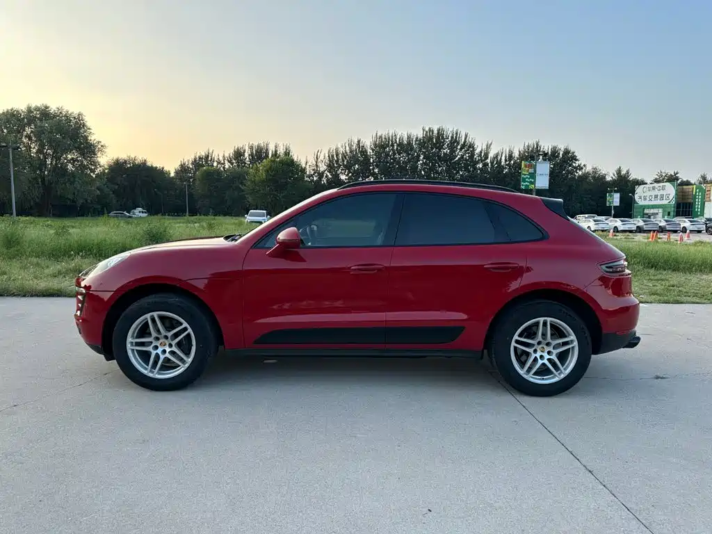 Porsche Macan 2018 — фото 7
