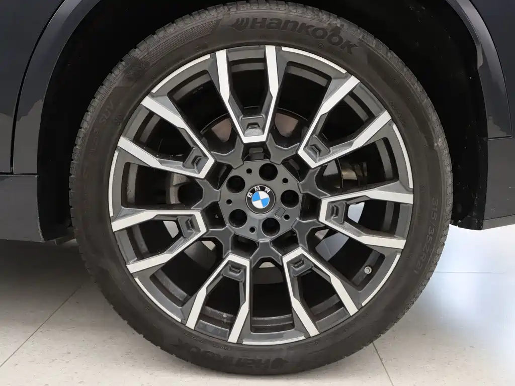 BMW X5 2025 — фото 31
