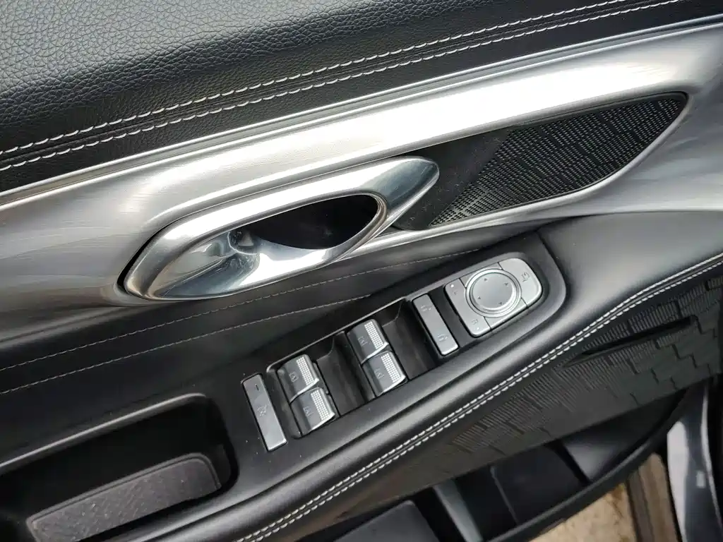 GAC Motor Trumpchi GS8 2023 — фото 13