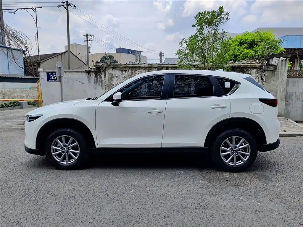Mazda CX-5 2025