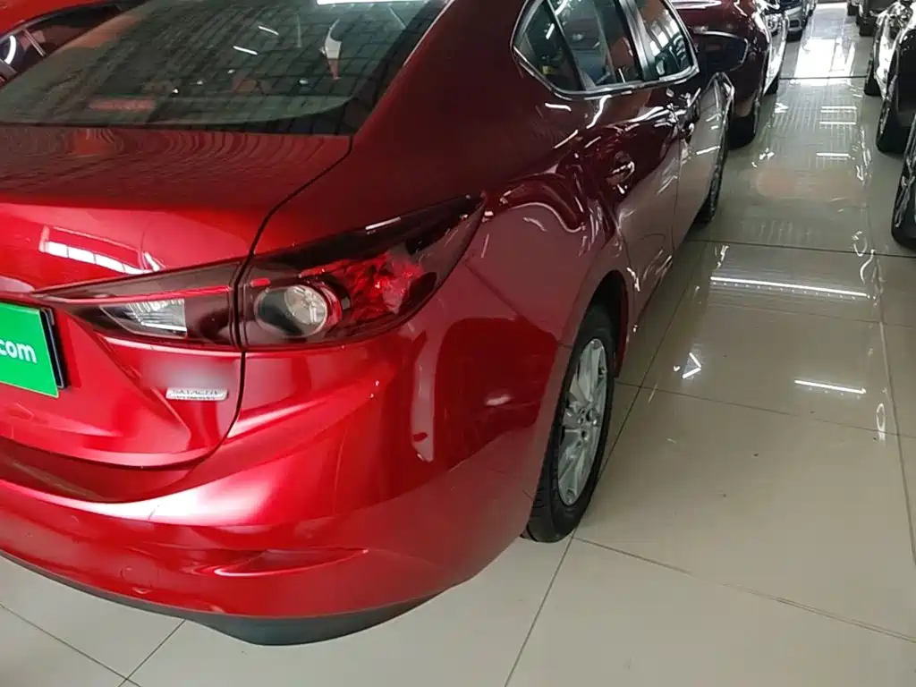 Mazda 3 Axela 2019 — фото 8