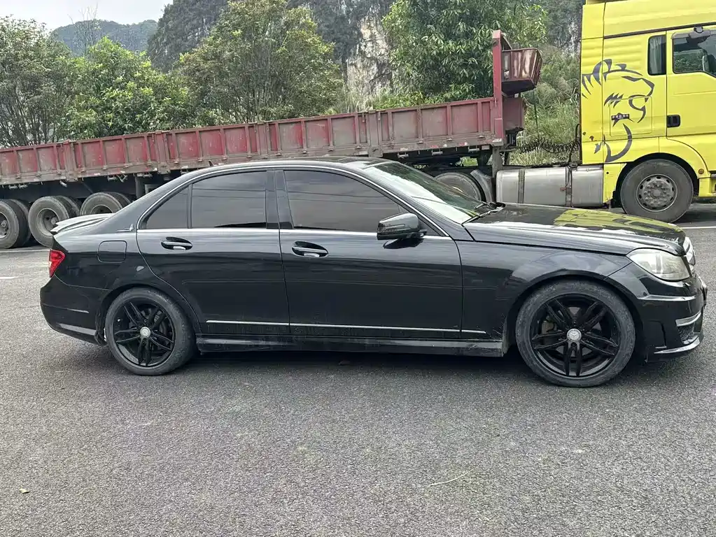 Mercedes-Benz C-Class 2013