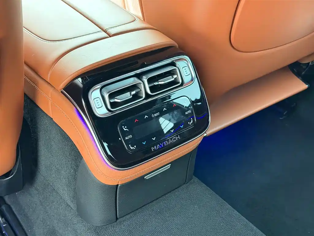 Mercedes-Benz S-Class 2023 — фото 16