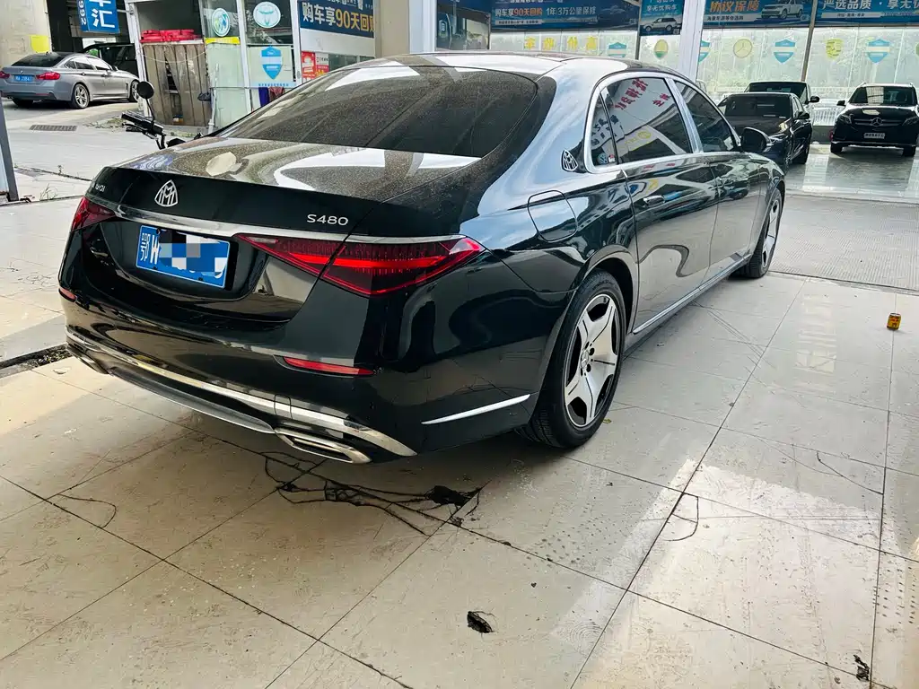 Mercedes-Benz S-Class 2023