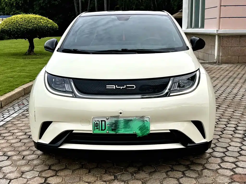 BYD Dolphin 2023