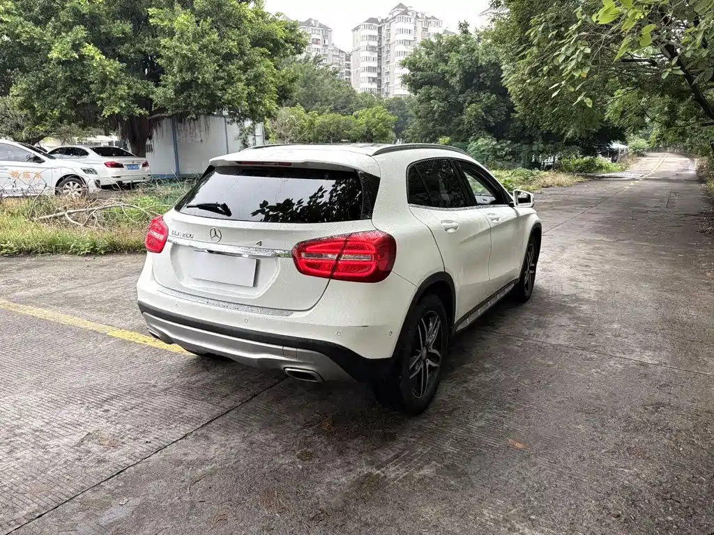 Mercedes-Benz GLA 2016 — фото 15