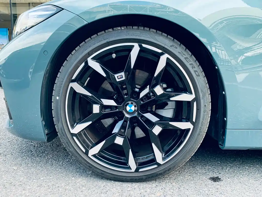 BMW 4 Series 2025 — фото 15