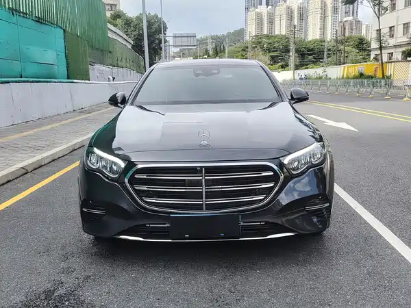 Mercedes-Benz E-Class 2025