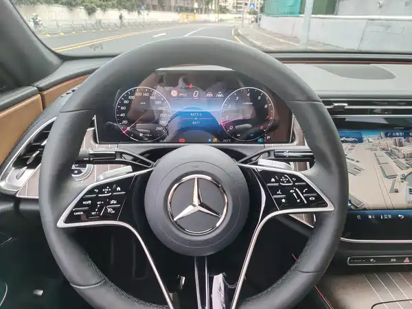 Mercedes-Benz E-Class 2025