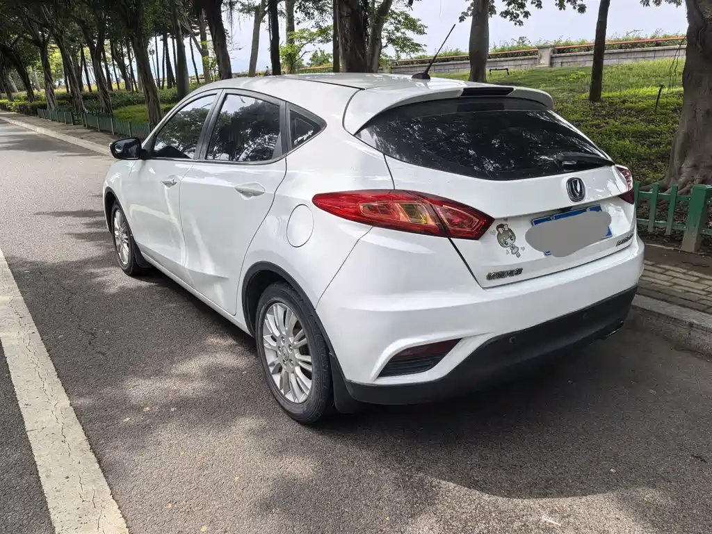 Changan Eado XT 2014 — фото 7