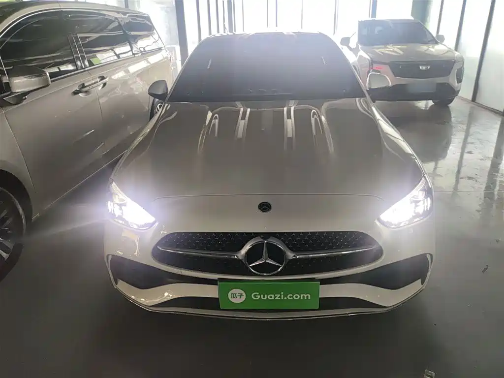 Mercedes-Benz C-Class 2023 — фото 3