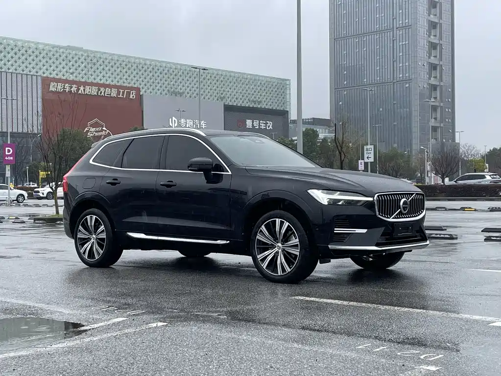 Volvo XC60 PHEV 2021 — фото 3