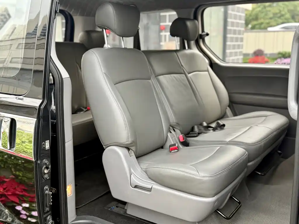 Hyundai H-1 2013 — фото 17