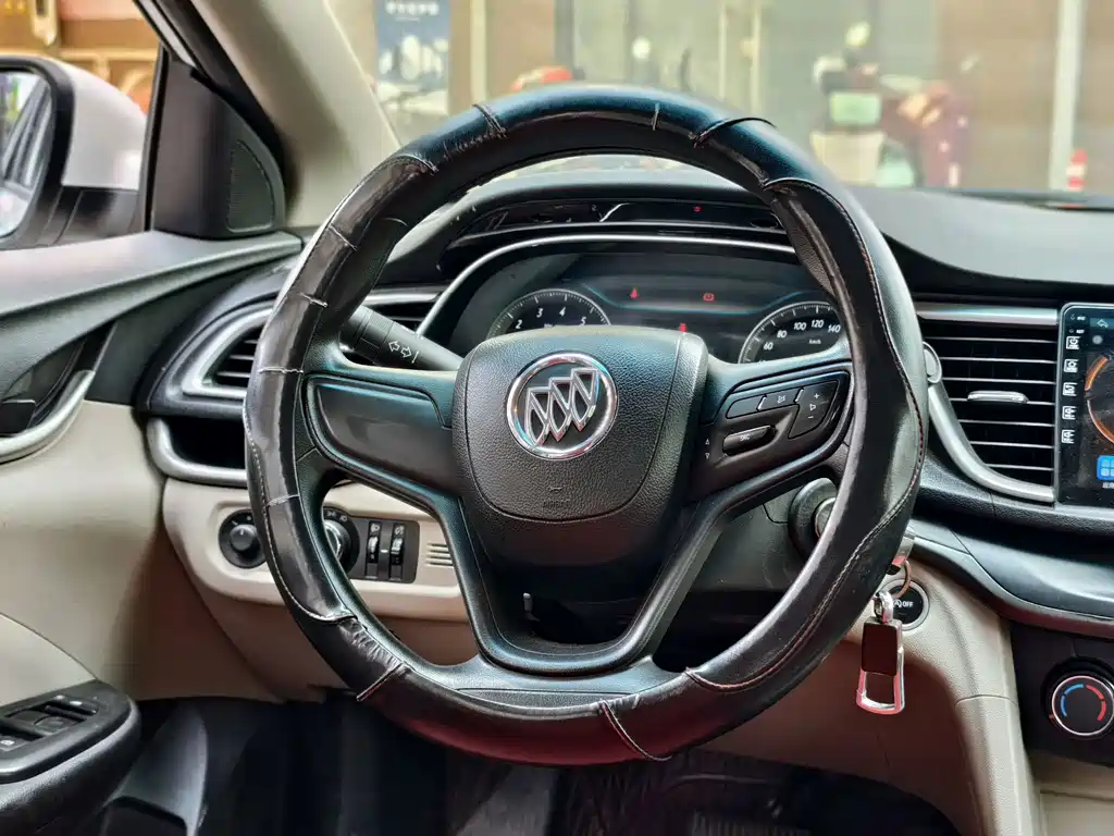 Buick Excelle 2017 — фото 10