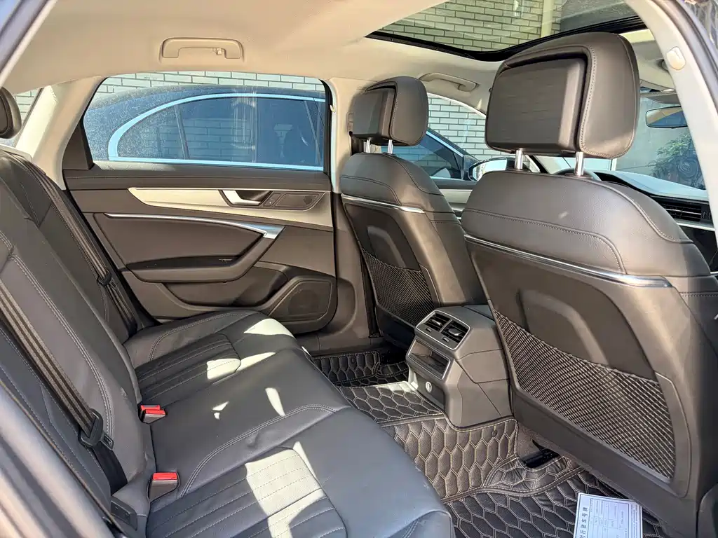 Audi A6L 2021