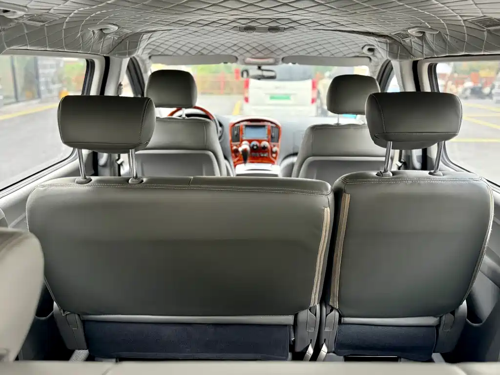Hyundai H-1 2013 — фото 16