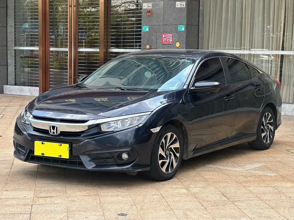 Honda Civic 2017 — фото 1