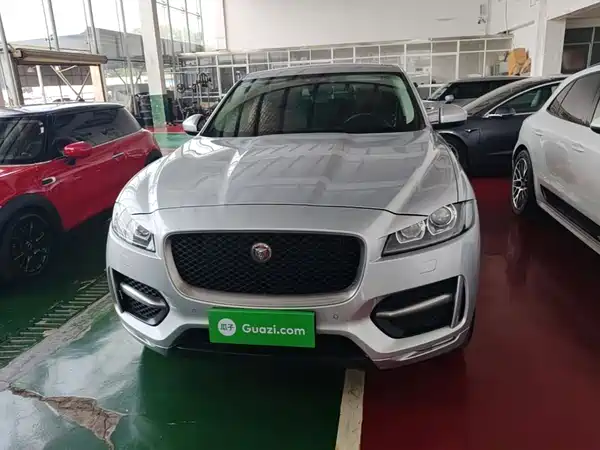 Jaguar F-PACE 2017