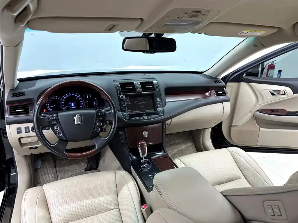 Toyota Crown 2013 — фото 13