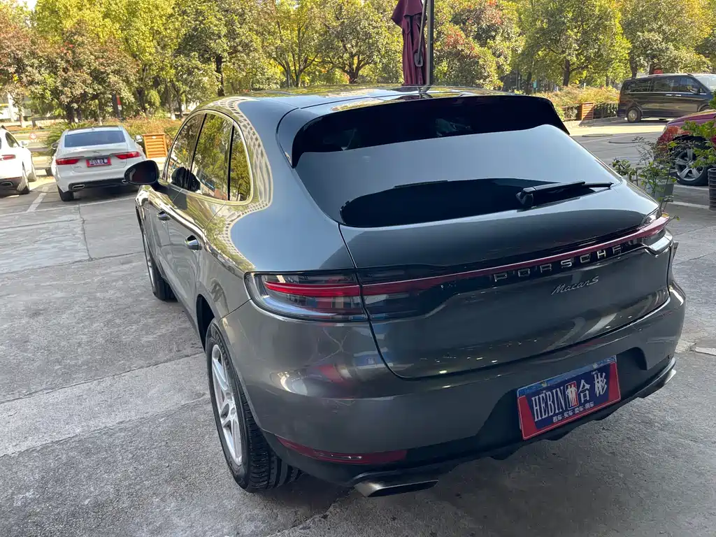 Porsche Macan 2019 — фото 26