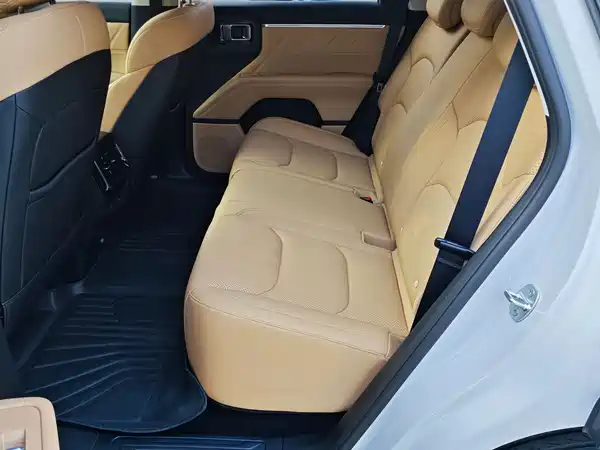 Wuling 560 2026