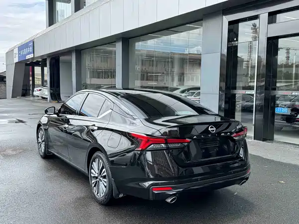 Nissan Teana 2024