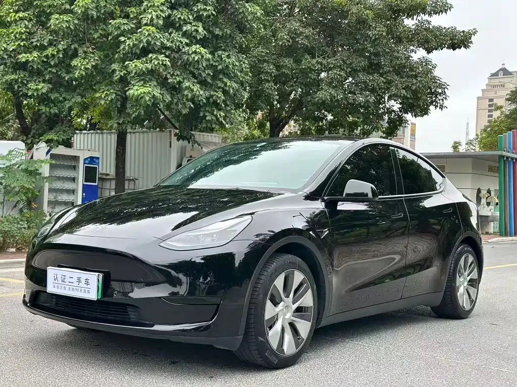 Tesla Model Y 2022 — фото 1