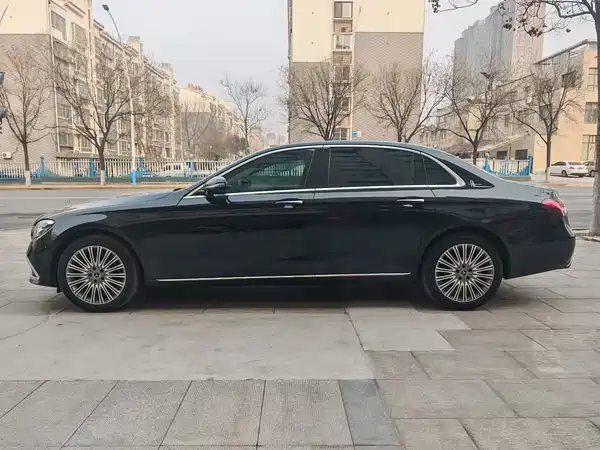 Mercedes-Benz E-Class 2021