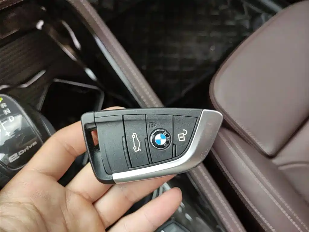 BMW X1 New Energy 2019 — фото 12