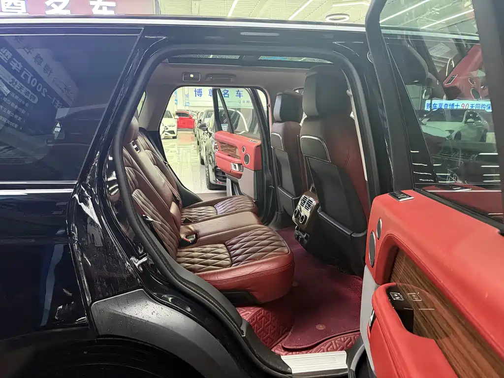 Land Rover Range Rover 2019 — фото 16