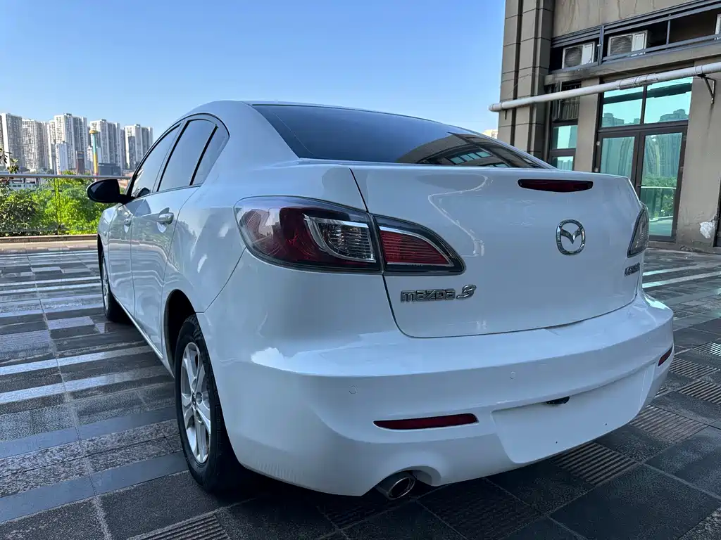 Mazda 3 Xingcheng 2013 — фото 4