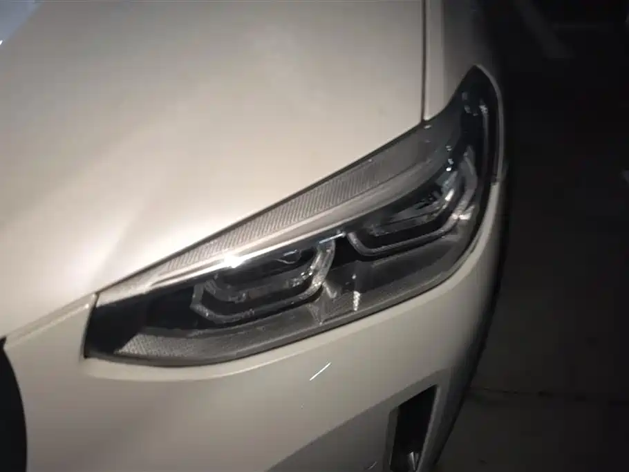 BMW iX3 2021