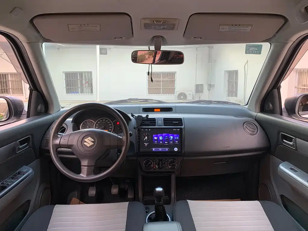 Suzuki Swift 2015