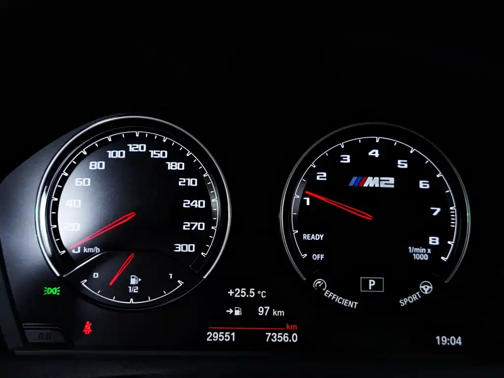 BMW M2 2020 — фото 11