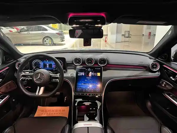 Mercedes-Benz C-Class 2024