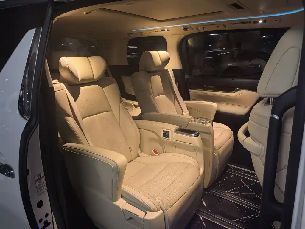 Toyota Alphard 2019