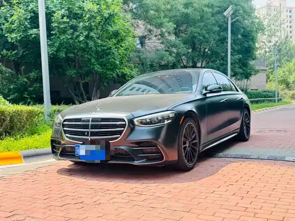 Mercedes-Benz S-Class 2024
