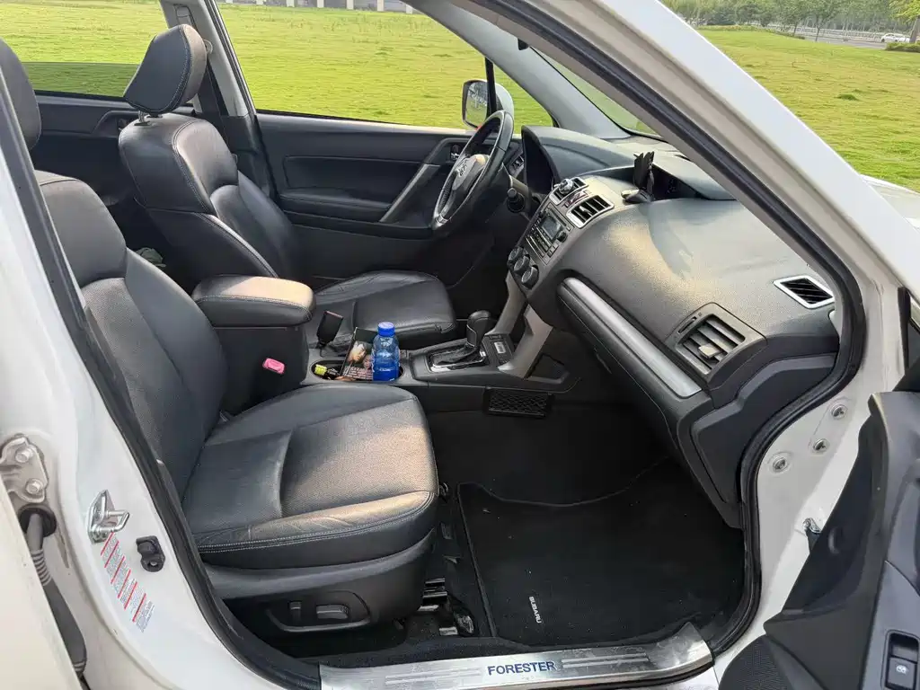 Subaru Forester 2015 — фото 15