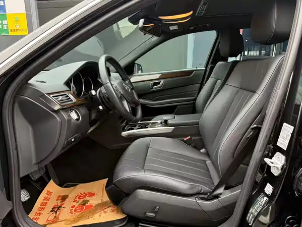 Mercedes-Benz E-Class 2015