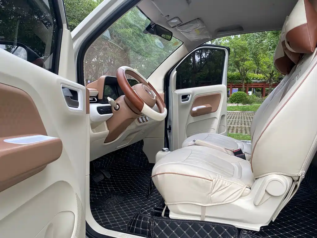 Wuling Hongguang MINIEV 2024