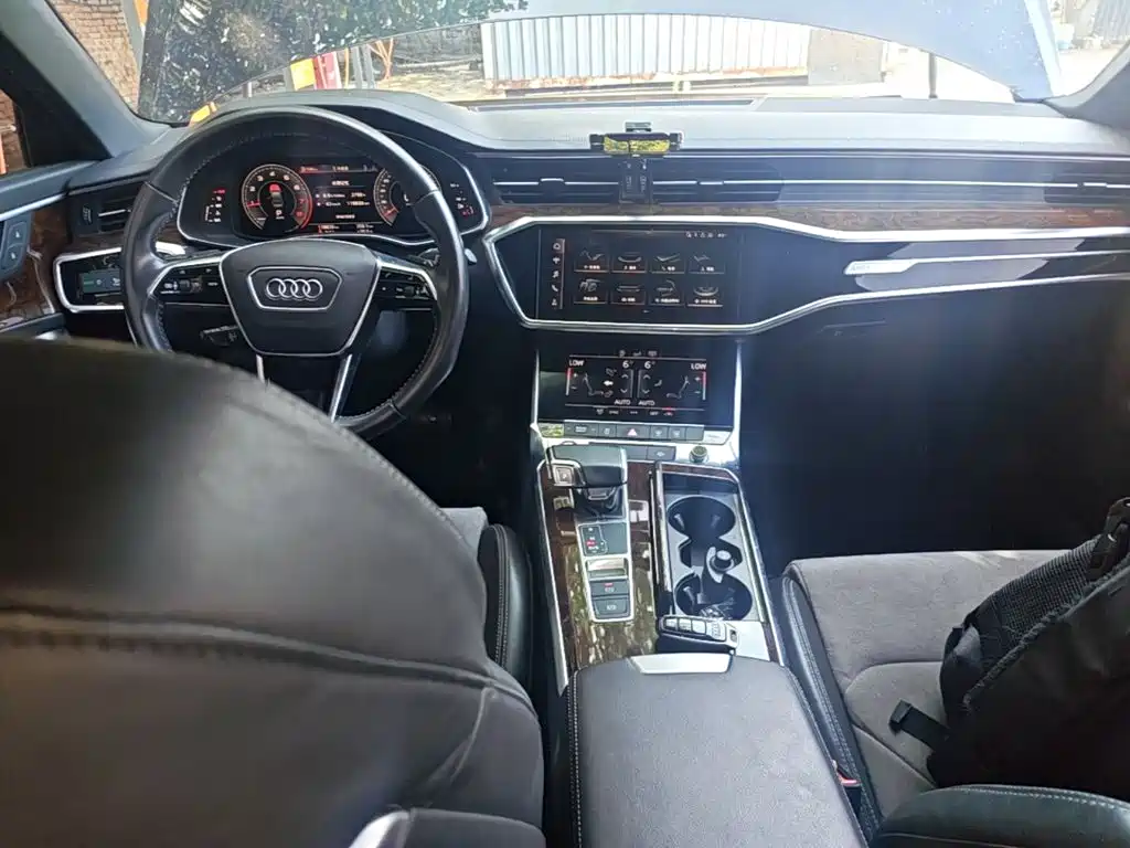 Audi A6L 2019 — фото 10