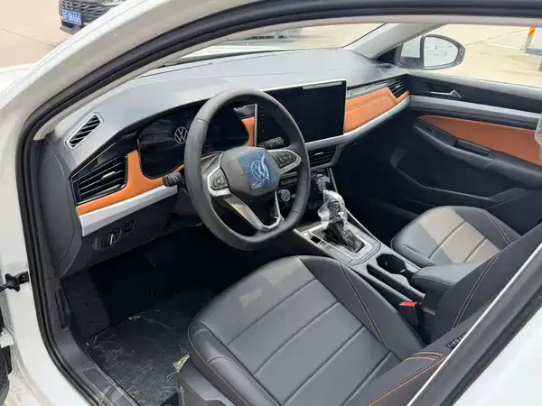 Volkswagen Bora 2025