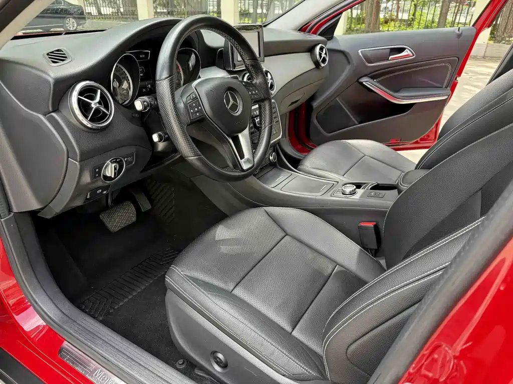 Mercedes-Benz GLA 2015 — фото 4