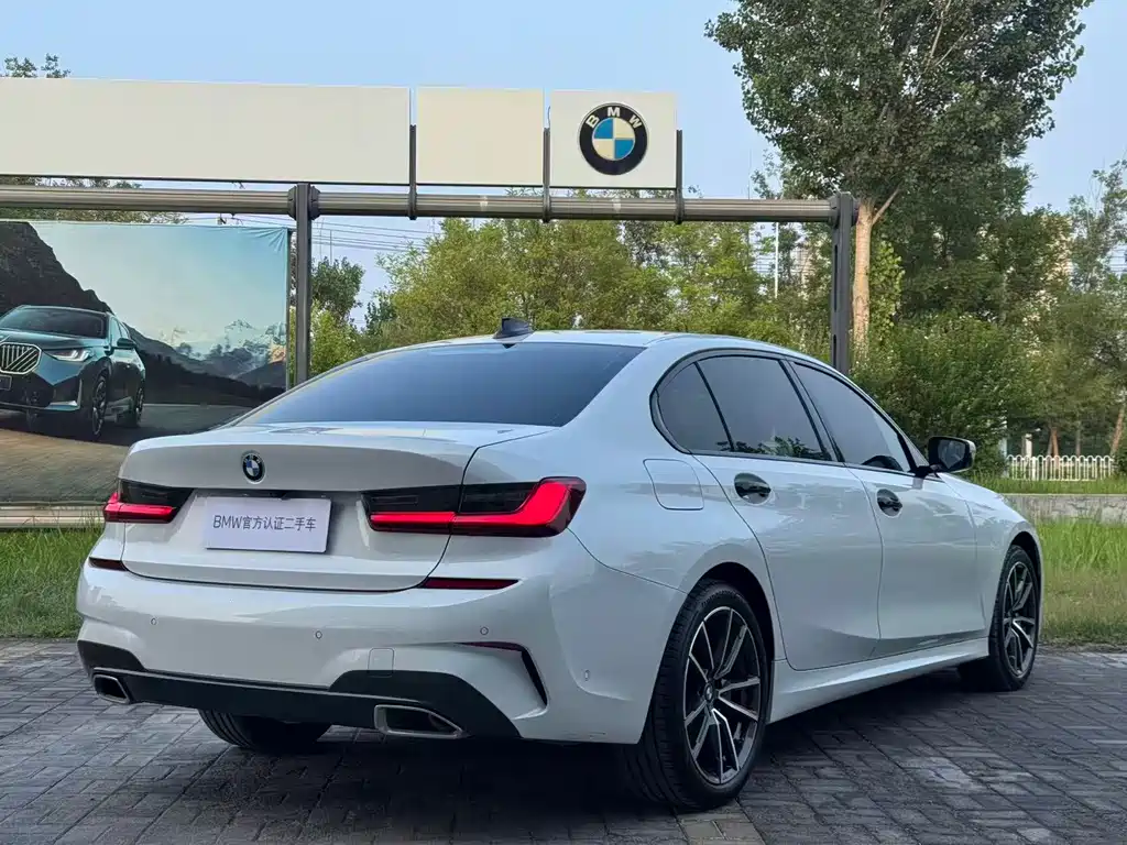 BMW 3 Series 2021